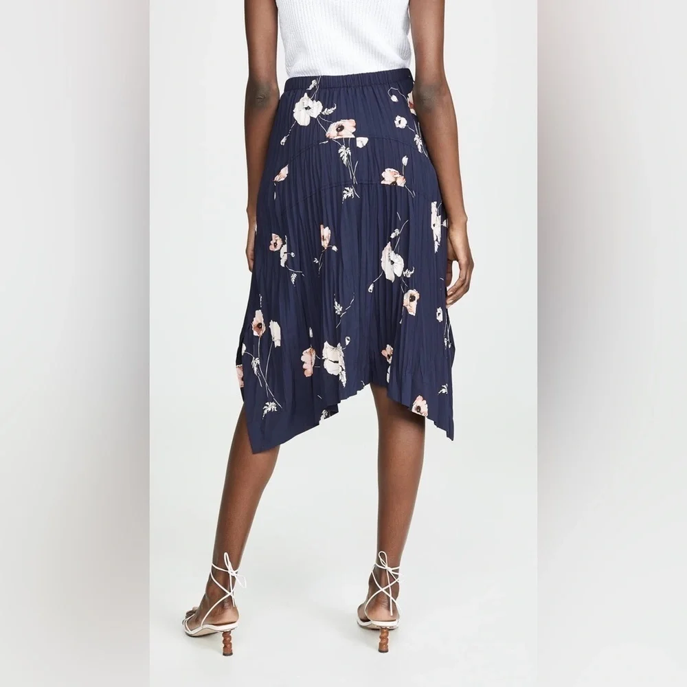 Vince Blue Floral Flower Pleated Skirt Elastic Waist Midi Polyester EUC Size XL